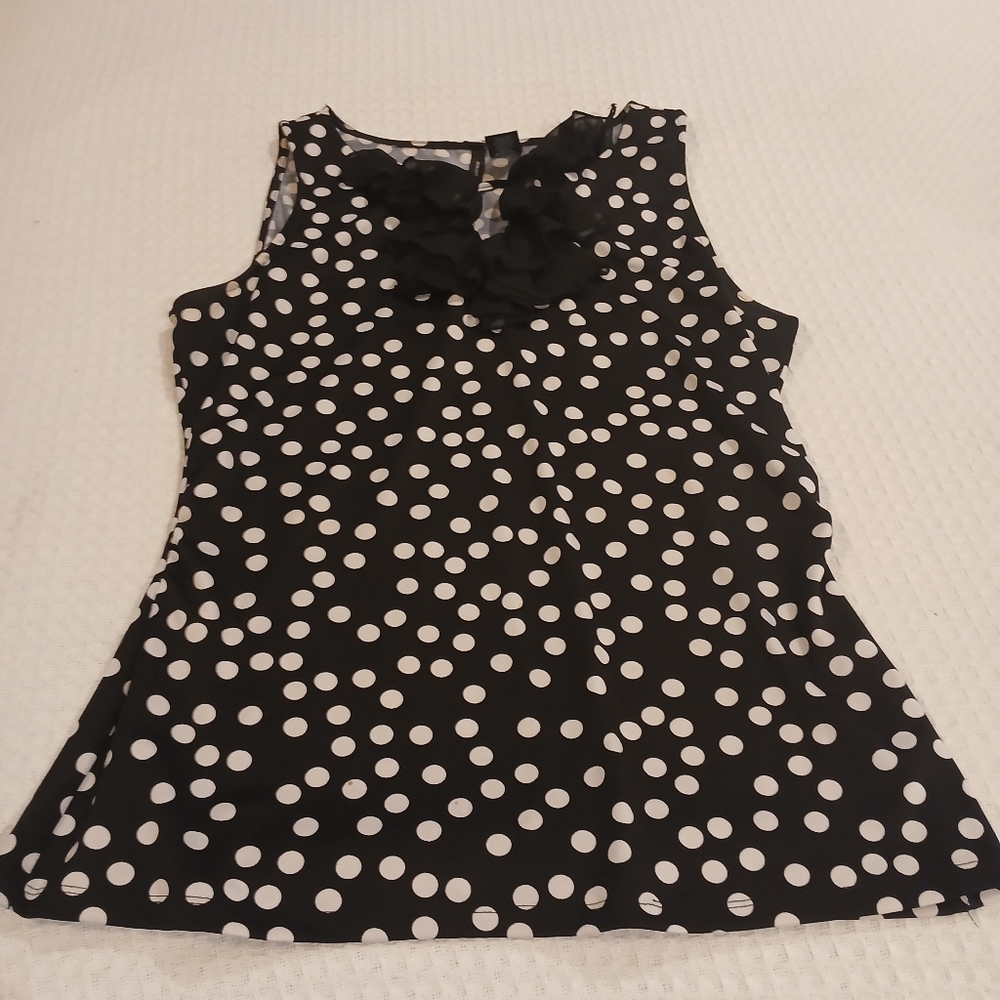 New Direction M Black and White Polka Dot Sleeveless Top